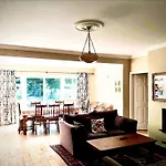 Сasa de vacaciones Coolanowle Self Catering *