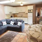 Сasa de vacaciones Coolanowle Self Catering *